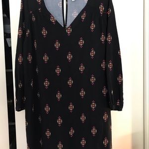 Pretty and lightweight flattering